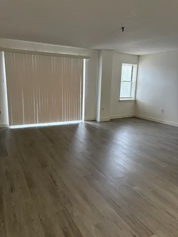 $2,500 | 269 Cambridge Road, Unit 602, Woburn, MA 01801