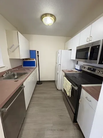 $2,500 | 269 Cambridge Road, Unit 602, Woburn, MA 01801