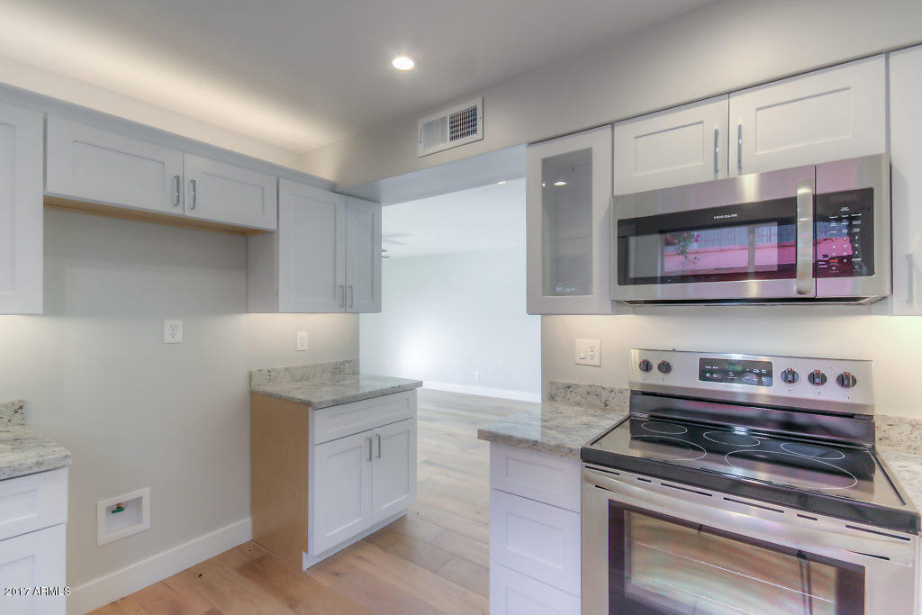 142 East Coronado Road, Unit 32 Phoenix, AZ 85004 - Photo 9 of 33 Kitchen (2)-SMALL
