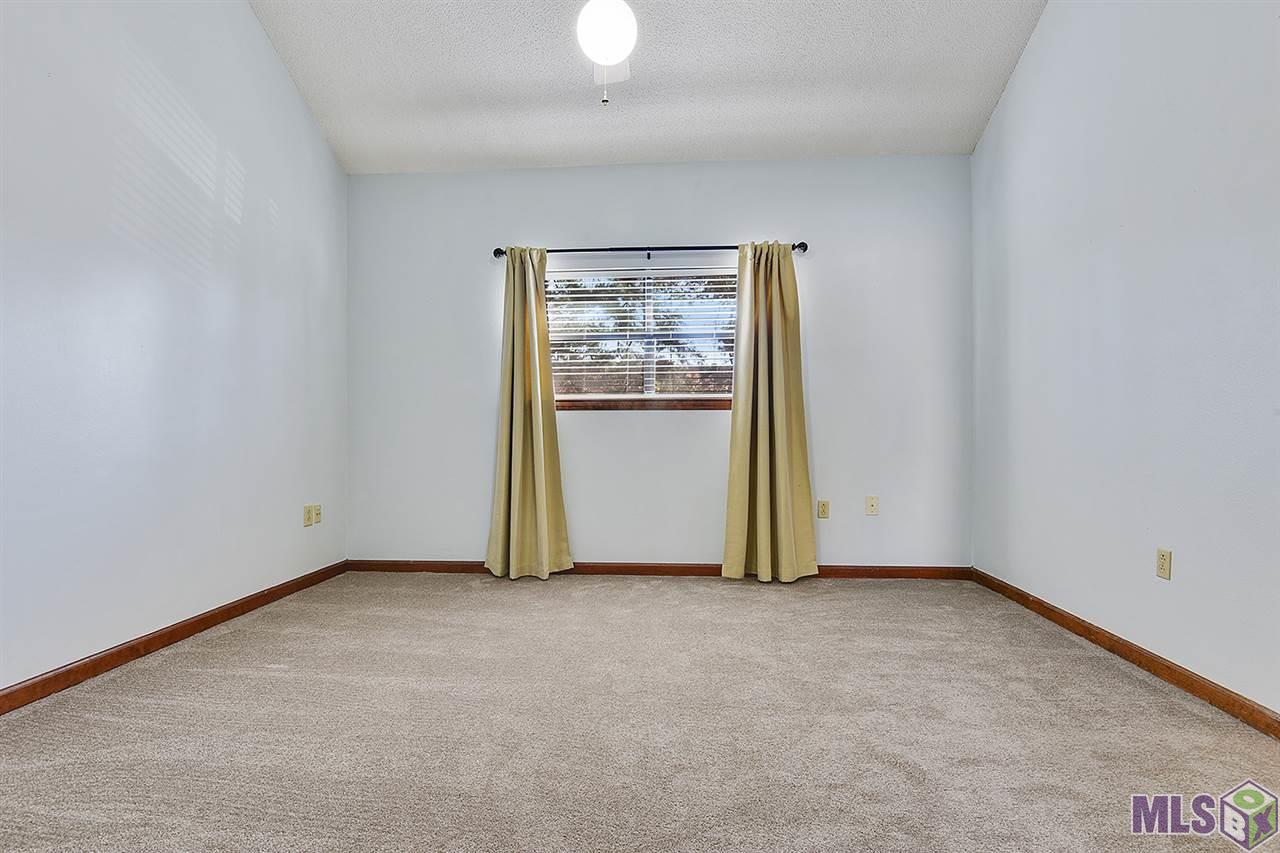 955 Ridgepoint Court Baton Rouge, LA 70810 - Photo 5 of 10 Gallery Image 5