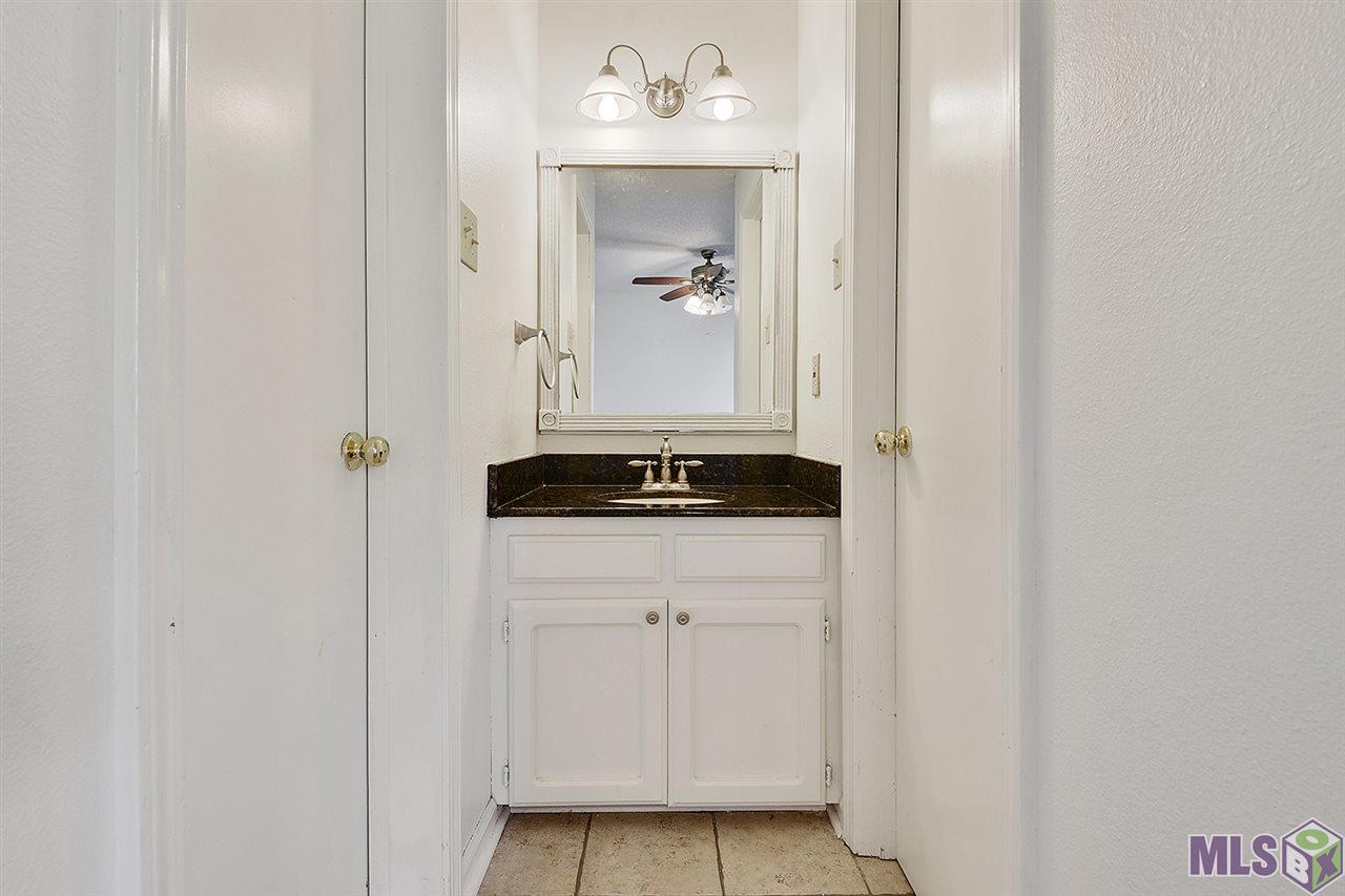 955 Ridgepoint Court Baton Rouge, LA 70810 - Photo 8 of 10 Gallery Image 8