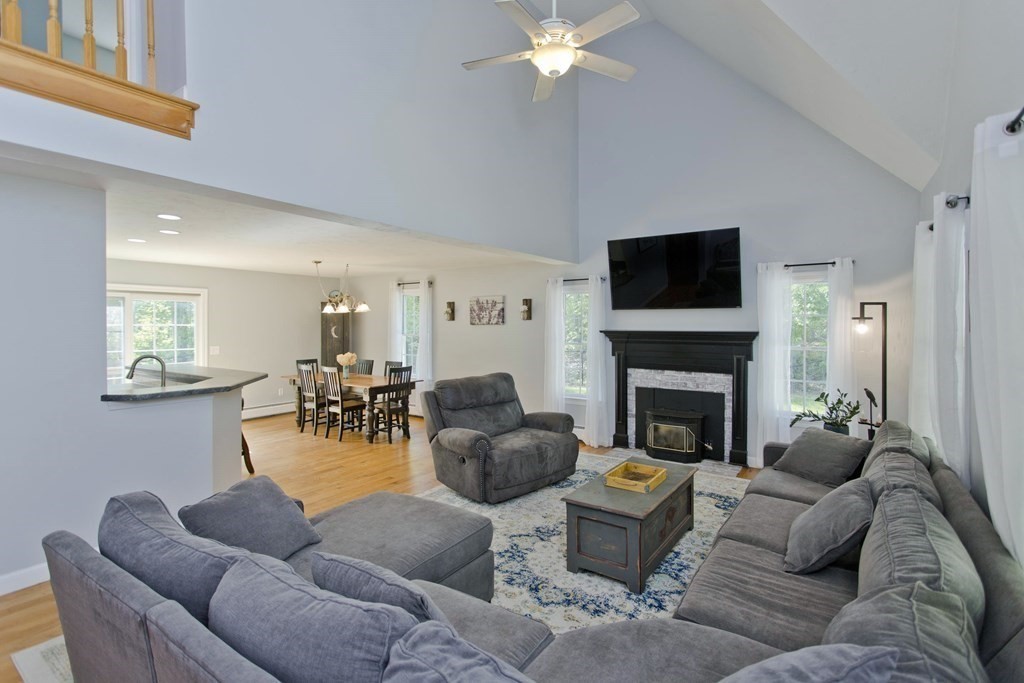 108 Town Farm Road Brookfield, MA 01506 - Photo 4 of 42