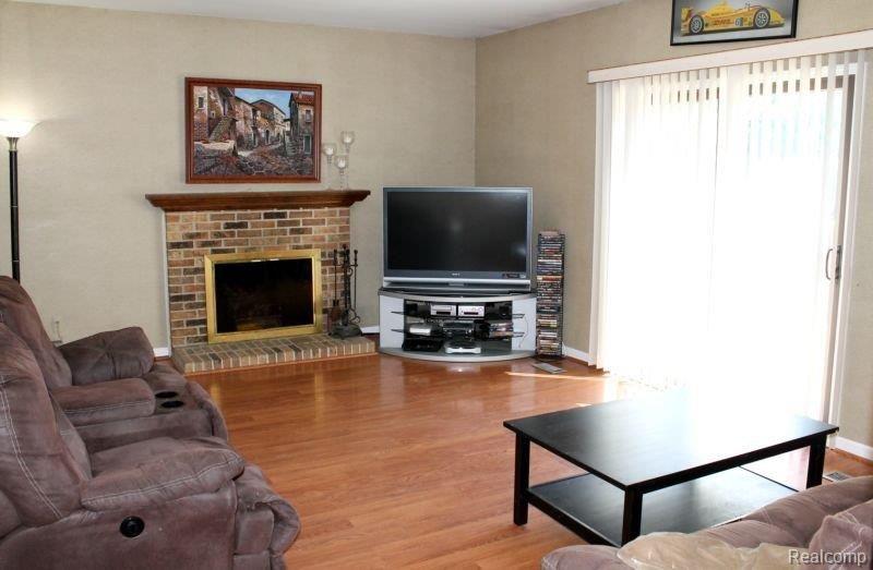 Family Room 1