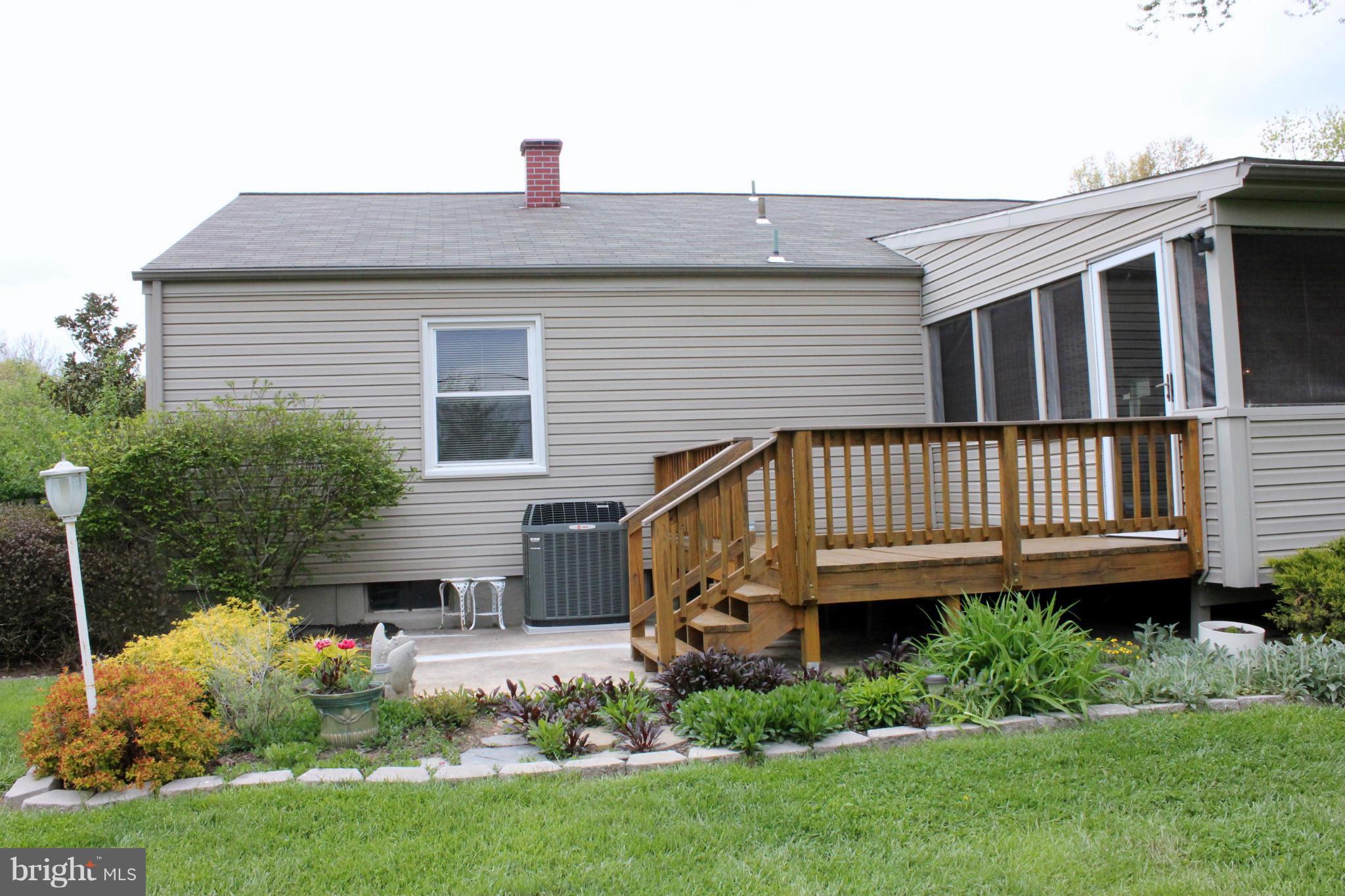 13113 Claxton Drive Laurel, MD 20708 - Photo 26 of 30 Exterior (Rear)