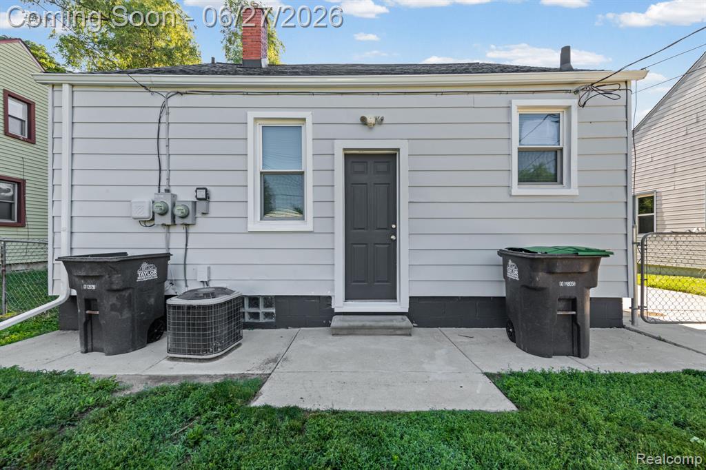6556 Pelham Road Taylor, MI 48180 - Photo 21 of 34