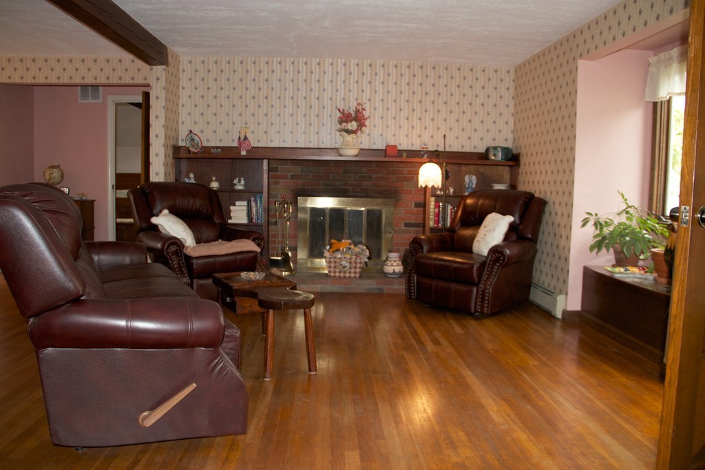 294 Reed Street Hanson, MA 02341 - Photo 4 of 8 Gallery Image 4