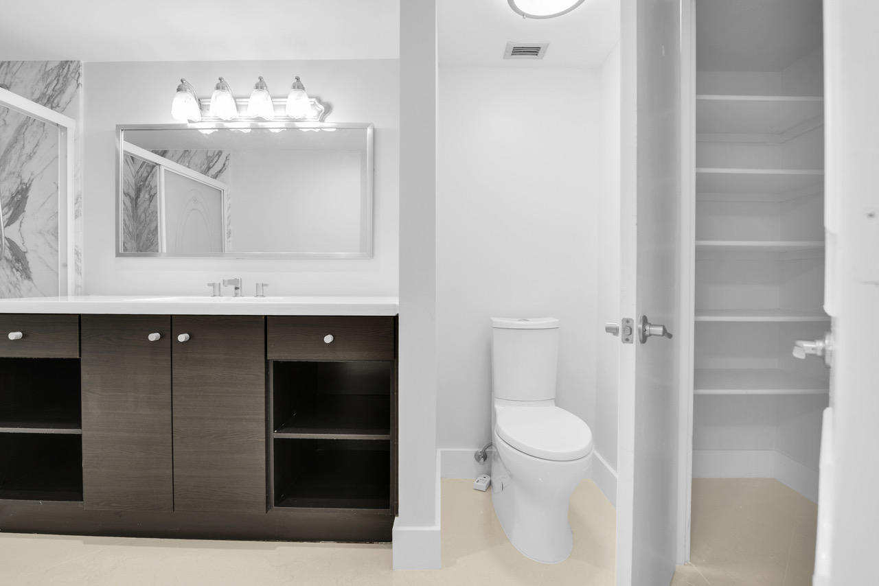 500 South Ocean Boulevard, Unit 309 Boca Raton, FL 33432 - Photo 23 of 61 Master bathroom