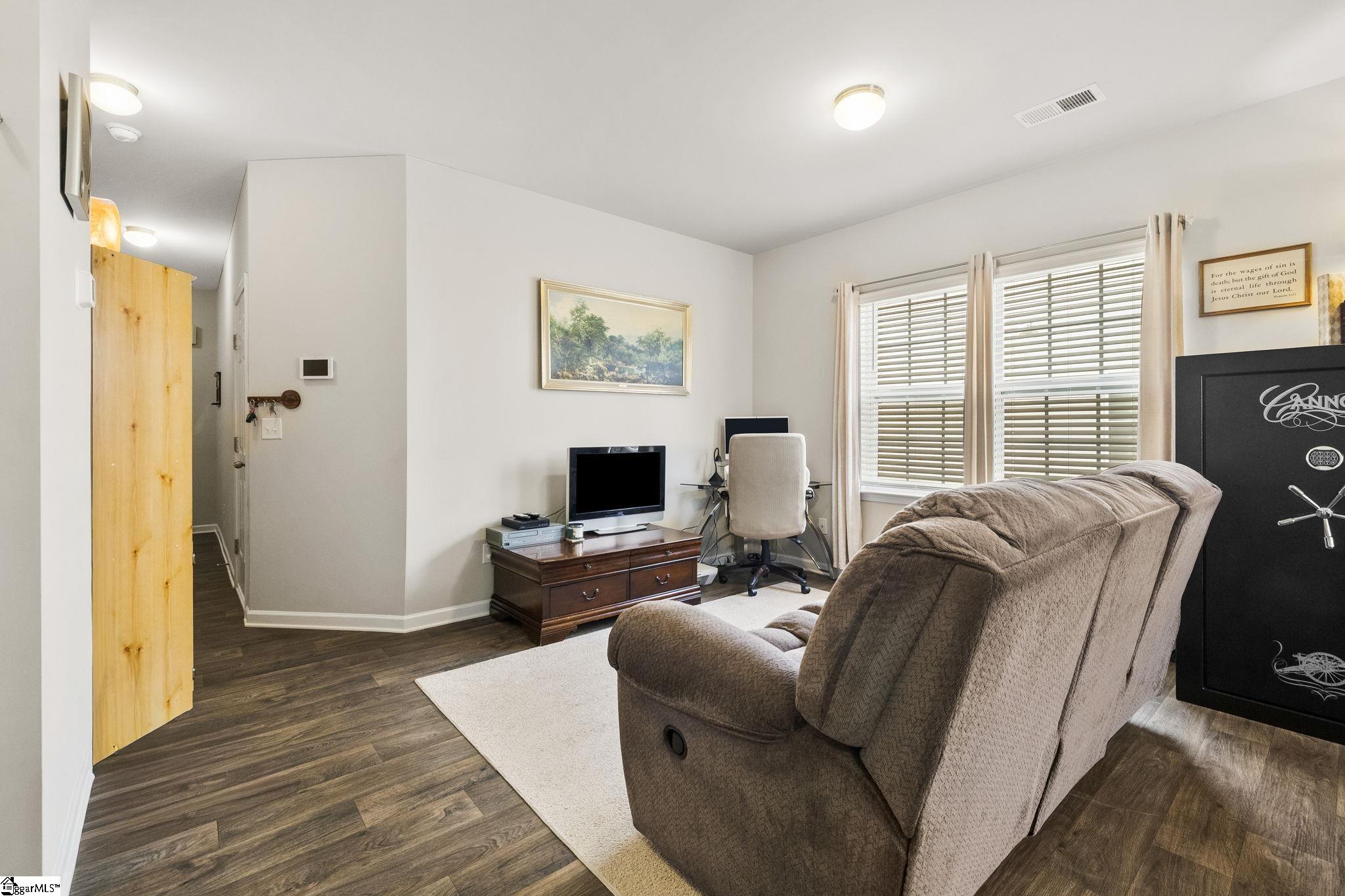 208 Northridge Court Easley, SC 29642 - Photo 5 of 31