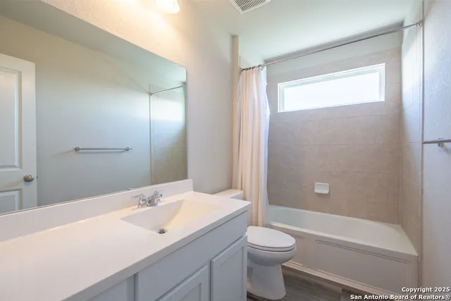 $2,295 | 1894 Abigail Lane, New Braunfels, TX 78130