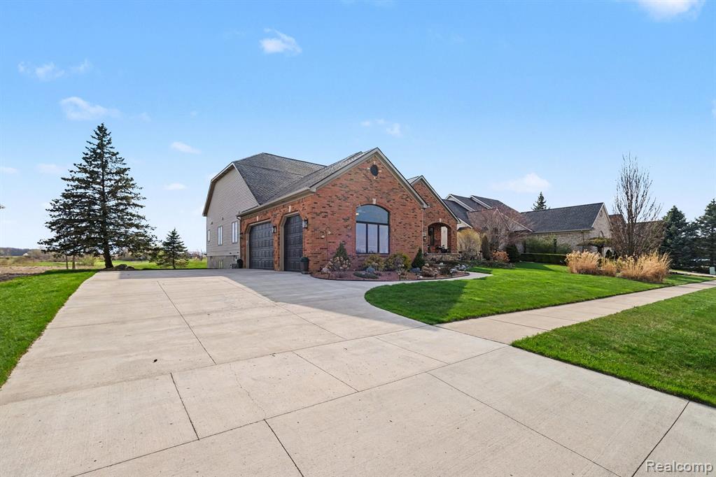 9084 Copper Ridge Drive Davison, MI 48423 - Photo 2 of 42