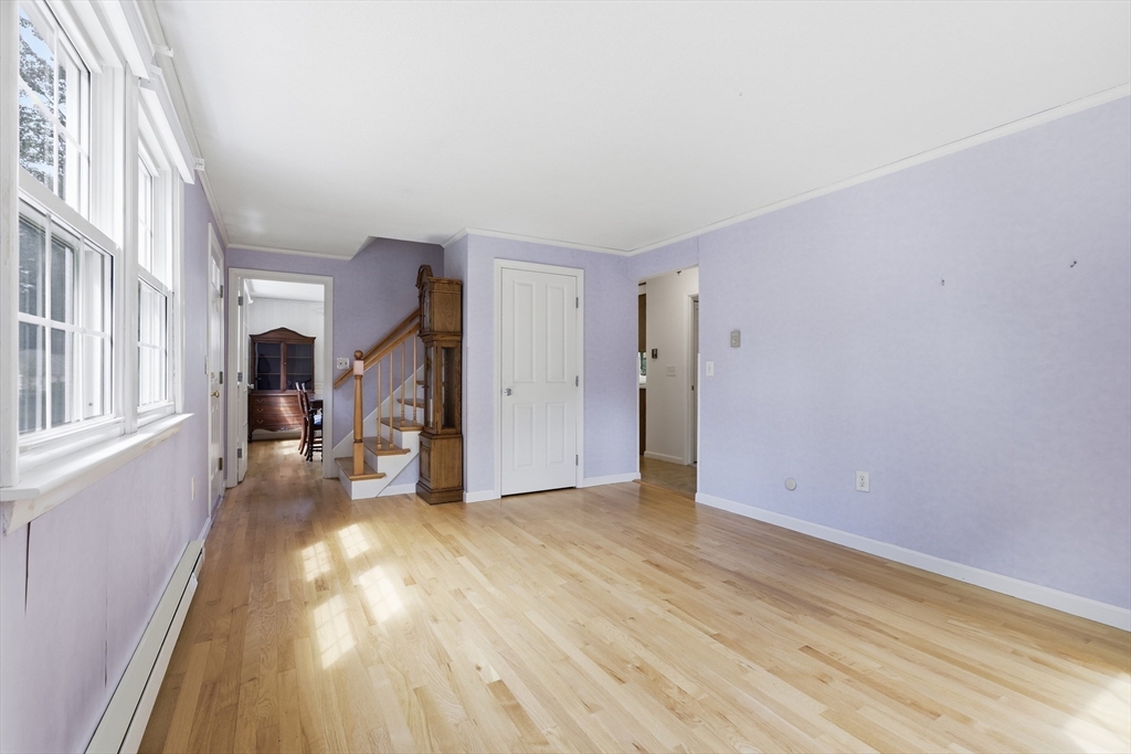 12 Hemlock Road Westford, MA 01886 - Photo 8 of 37