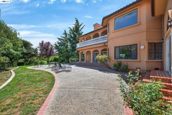 $7,490,000 | 9500 Santos Ranch Road, Pleasanton, CA 94588