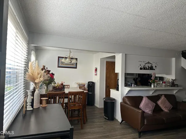 $400,000 | 732 West Hemlock Street, Port Hueneme, CA 93041