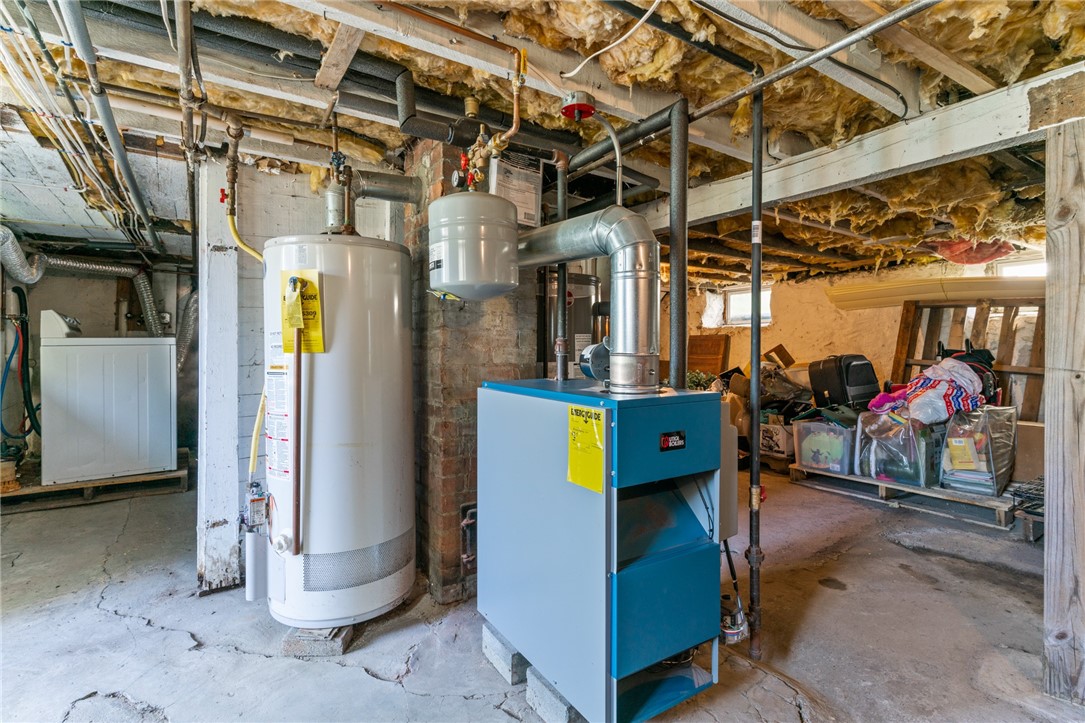 31 Roma Street Bristol, RI 02809 - Photo 27 of 39 Newer heating system