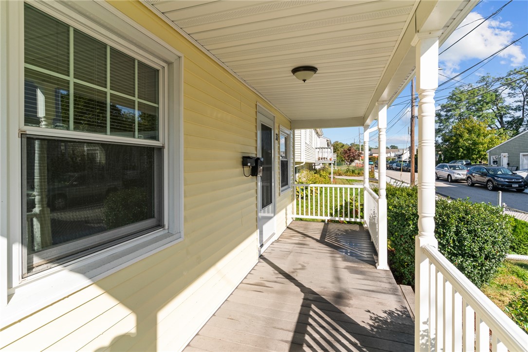 31 Roma Street Bristol, RI 02809 - Photo 3 of 39