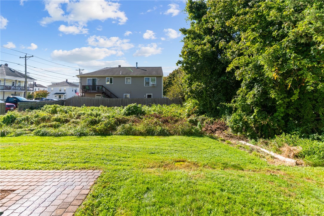 31 Roma Street Bristol, RI 02809 - Photo 34 of 39