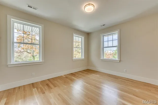 $1,495,000 | 1041 North Bompart Avenue, Webster Groves, MO 63119