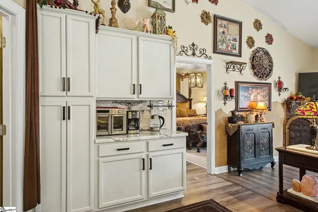 $349,900 | 4 Greenbranch Way, Simpsonville, SC 29680