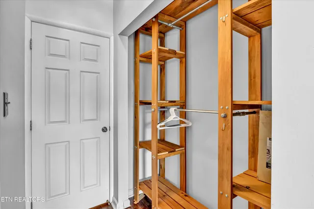 $360,000 | 354 East Holly Ridge Road, Unit STE 605, Gatlinburg, TN 37738