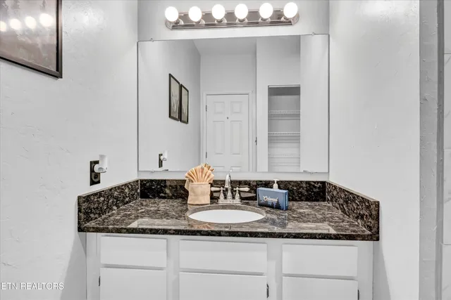 $360,000 | 354 East Holly Ridge Road, Unit STE 605, Gatlinburg, TN 37738