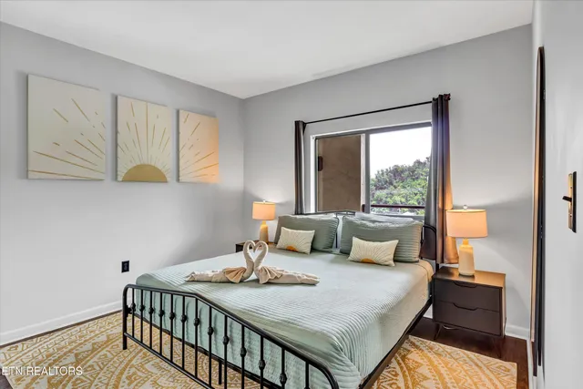 $360,000 | 354 East Holly Ridge Road, Unit STE 605, Gatlinburg, TN 37738