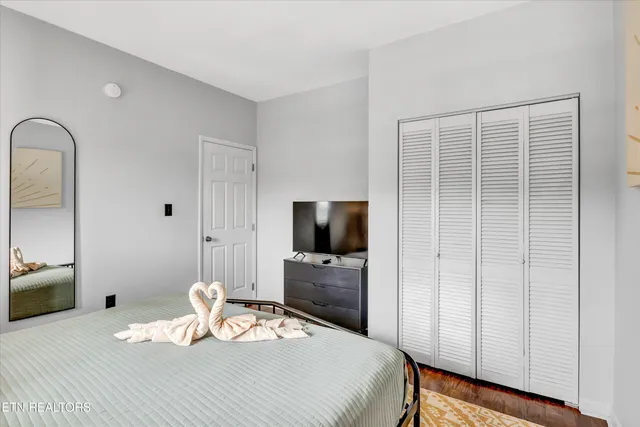 $360,000 | 354 East Holly Ridge Road, Unit STE 605, Gatlinburg, TN 37738