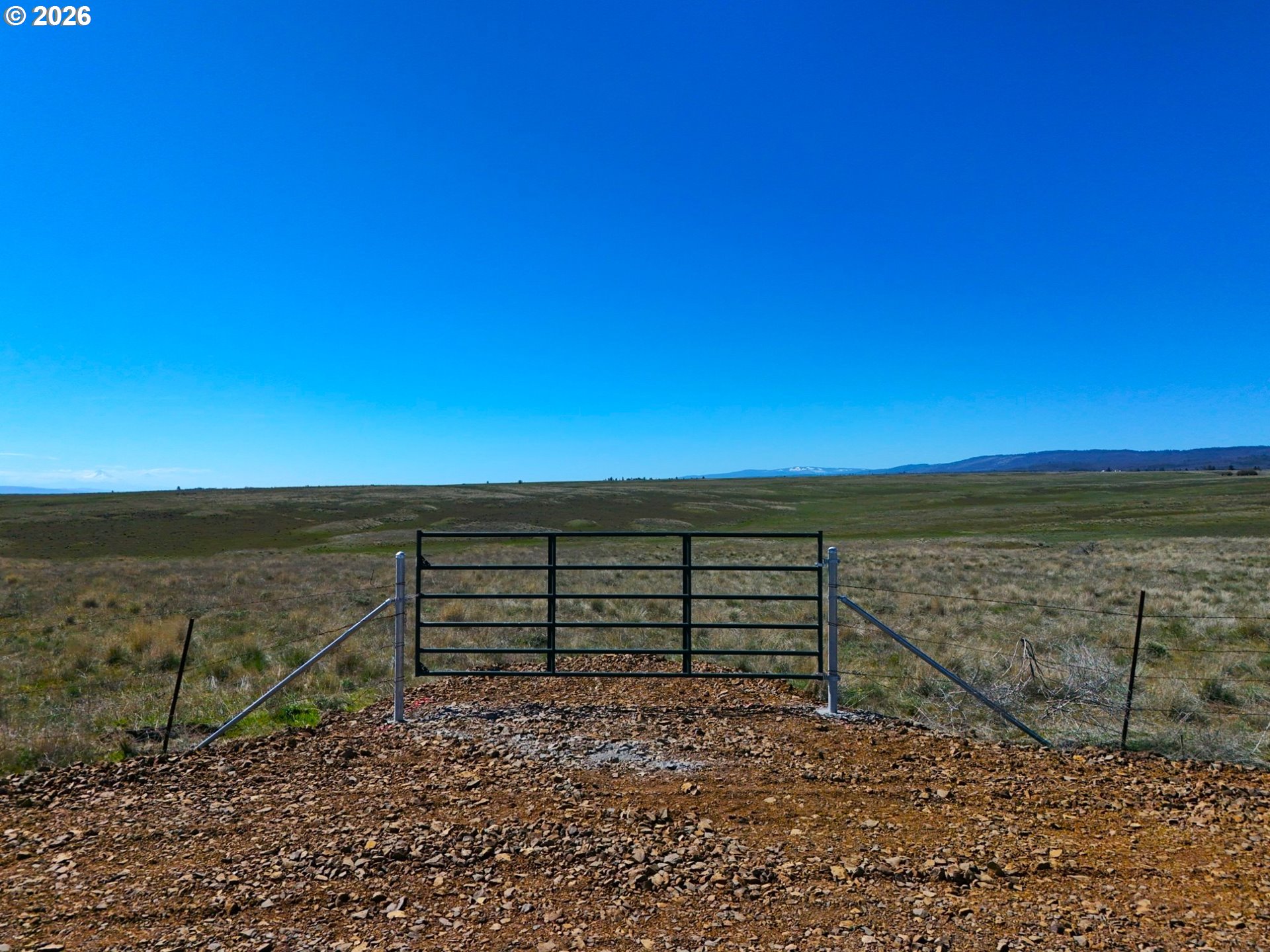 Dot Road, Unit 3 Roosevelt, WA 99356 - Photo 3 of 26 a view of outdoor space and ocean view