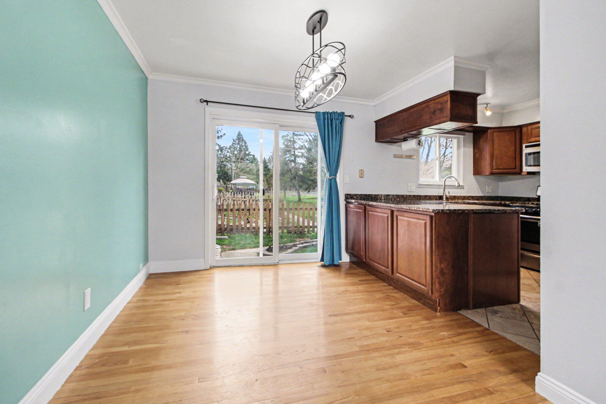 3026 Williamsburg Road Ann Arbor, MI 48108 - Photo 10 of 29 010_file_1317