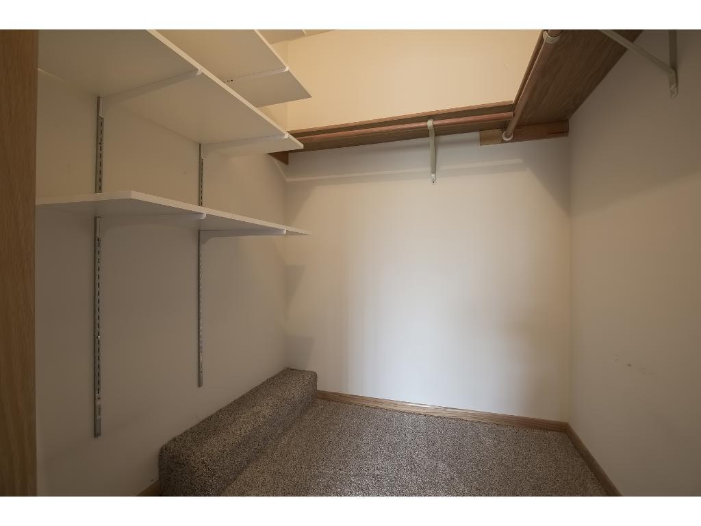 12819 Edgewater Path Apple Valley, MN 55124 - Photo 11 of 18 Gallery Image 11