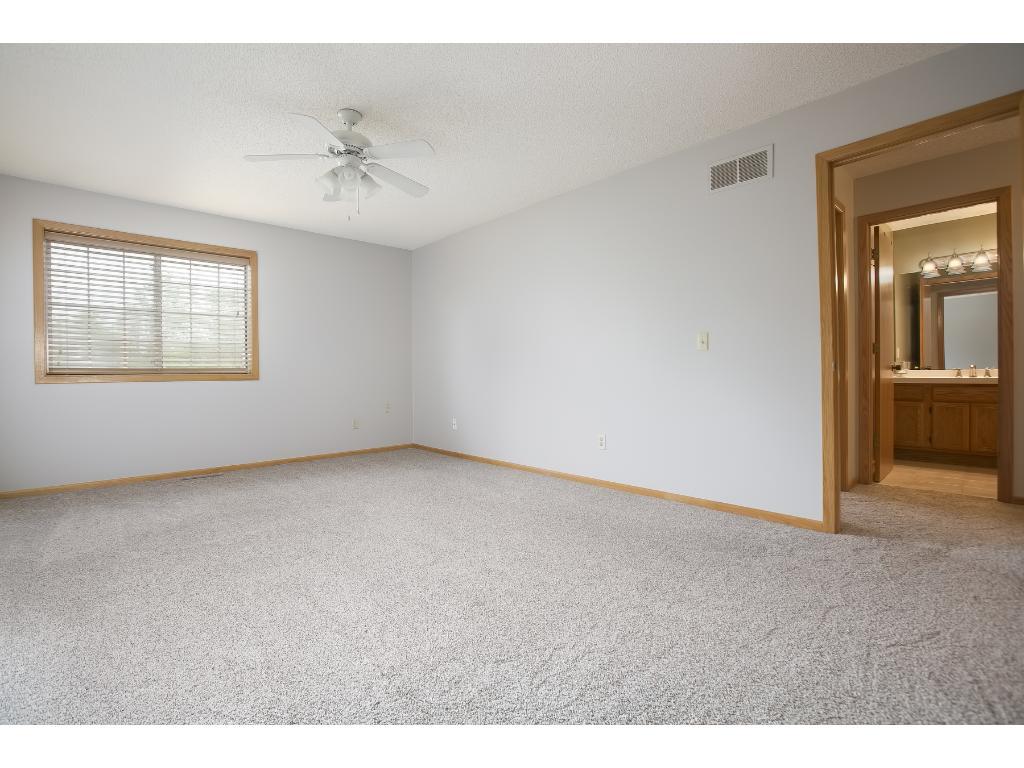 12819 Edgewater Path Apple Valley, MN 55124 - Photo 10 of 18 Gallery Image 10