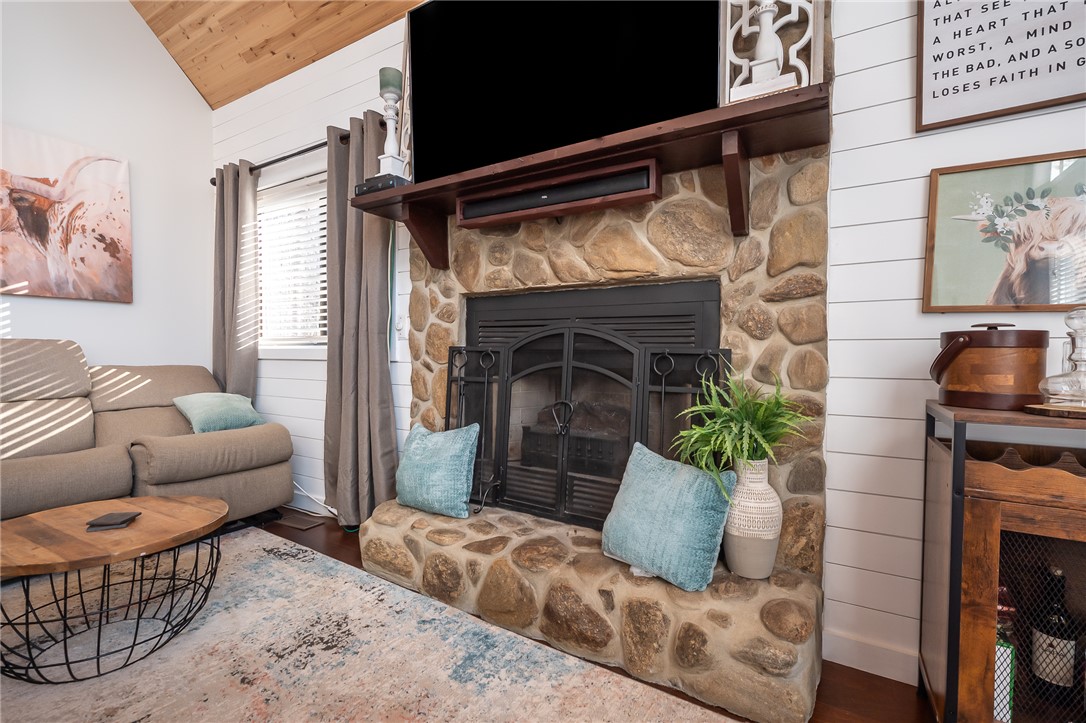 200 North Foxglove Road Westminster, SC 29693 - Photo 9 of 31 Gallery Image 9
