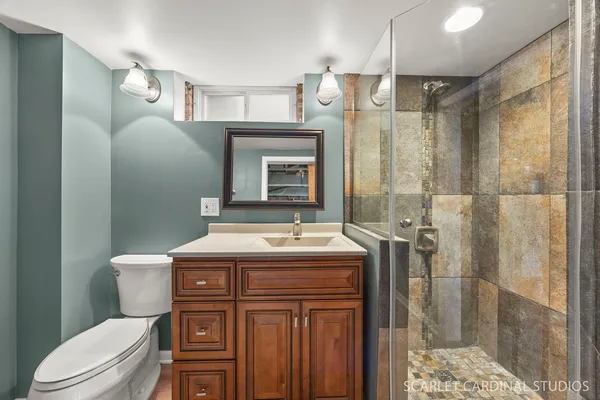 $549,000 | 882 Hillside Avenue, Glen Ellyn, IL 60137