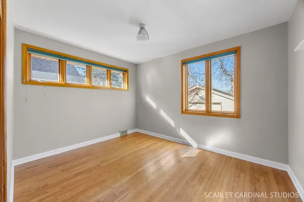$549,000 | 882 Hillside Avenue, Glen Ellyn, IL 60137