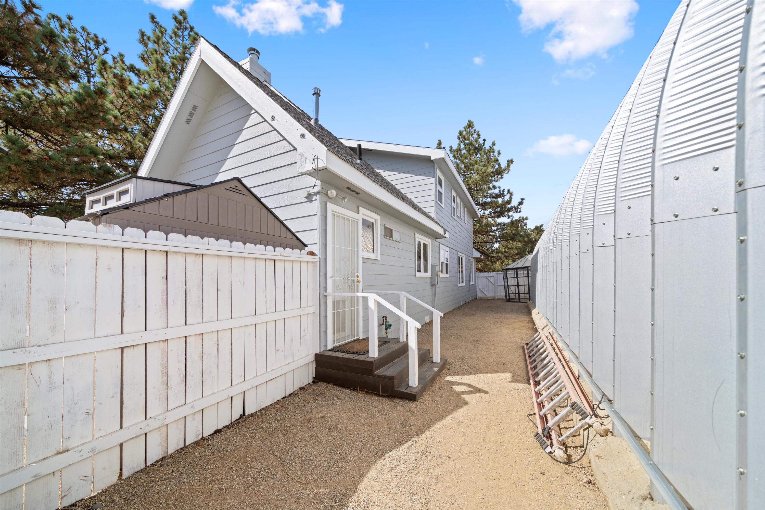 16930 Grindelwald Drive Tehachapi, CA 93561 - Photo 32 of 45