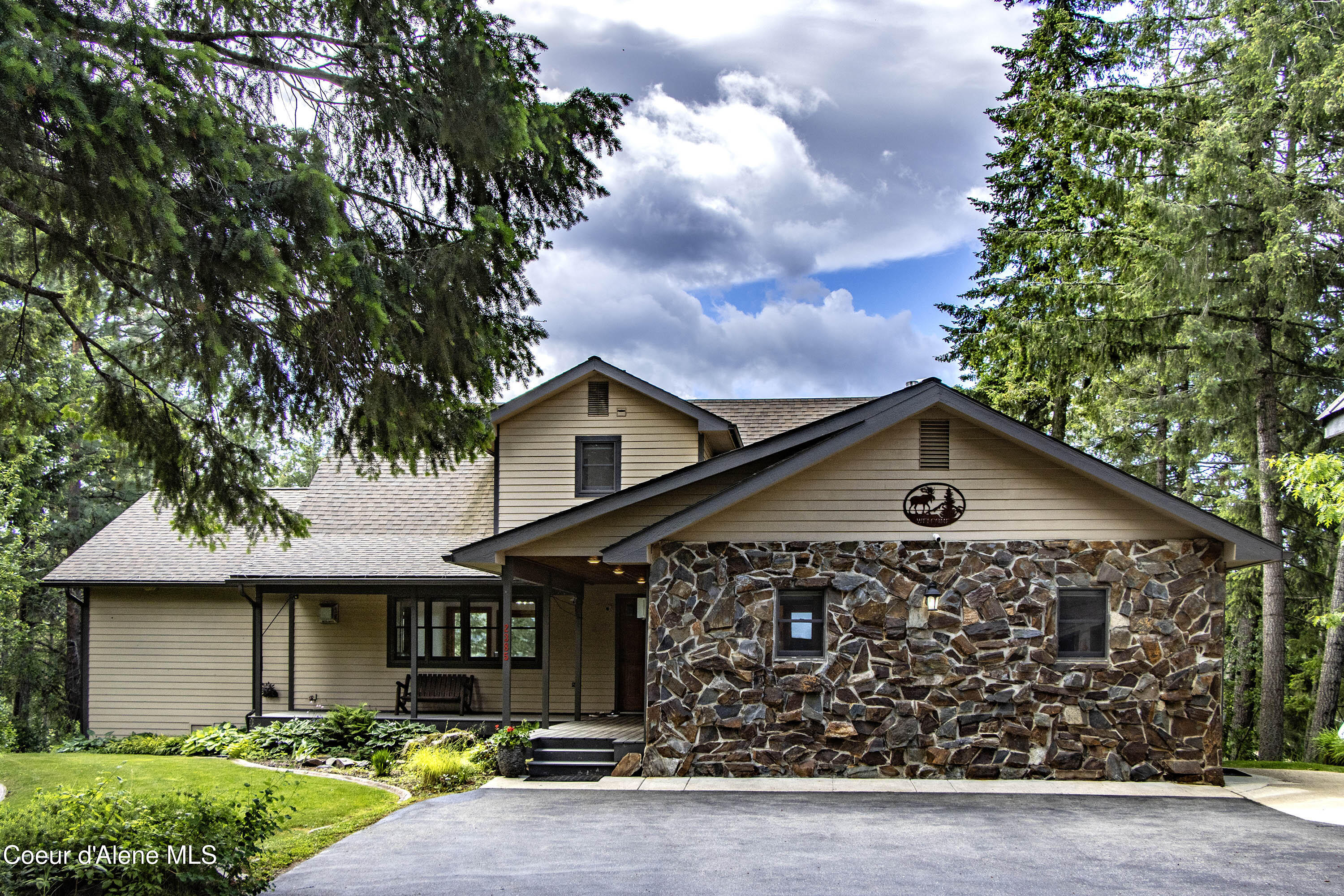 2385 Sunnyside Road Sandpoint, ID 83864 - Photo 47 of 64 North Entry