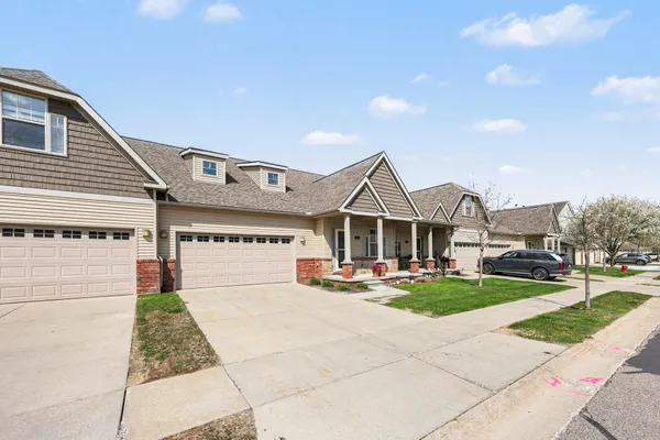 $475,000 | 267 Victoria Drive, Dexter, MI 48130