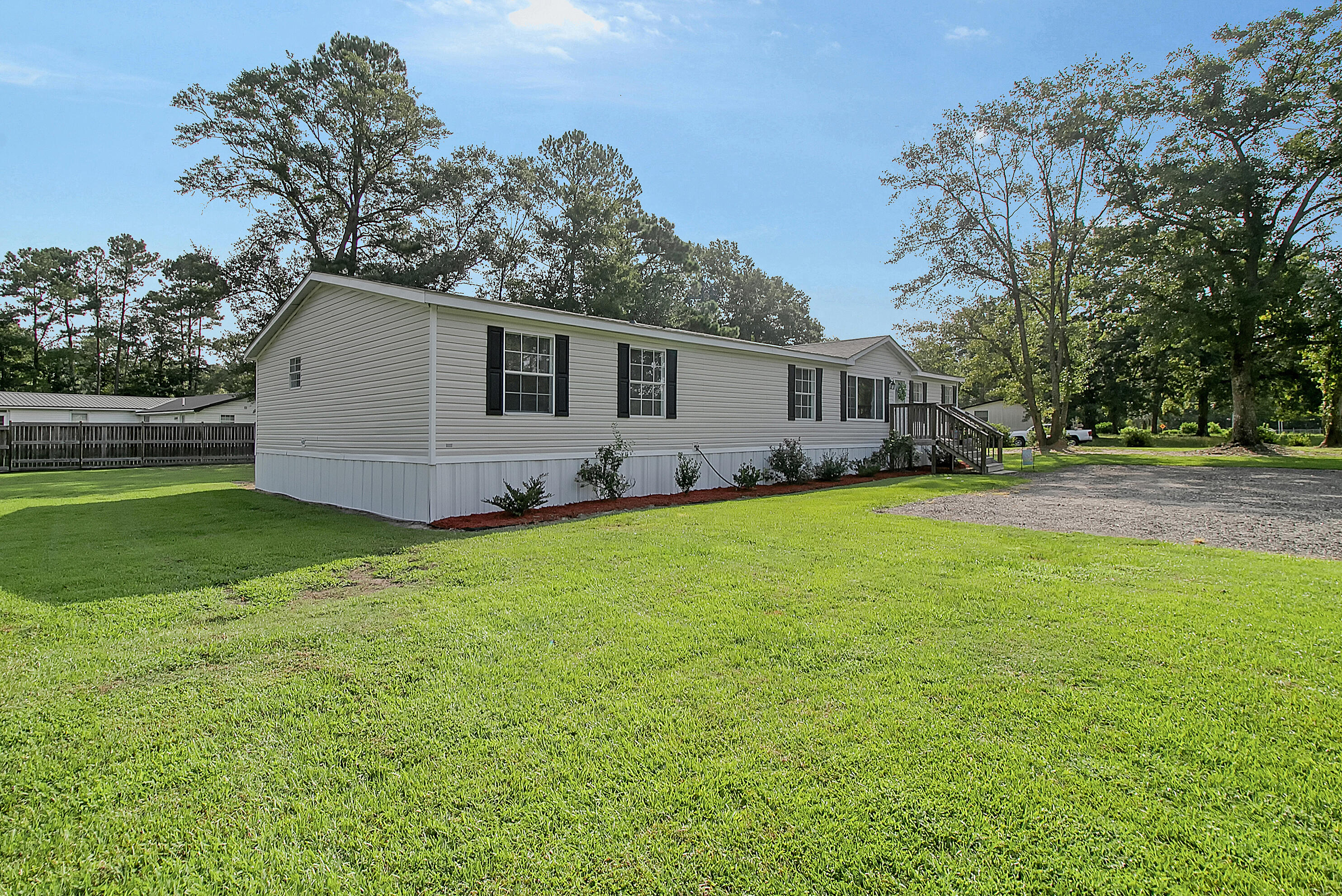 706 Gants Road Moncks Corner, SC 29461 - Photo 11 of 47 05. 706 Gants Rd Moncks Corner SC 29461_