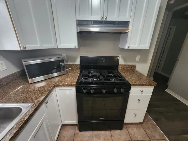 $9,010 | 2714 Whitis Avenue, Unit ABC, Austin, TX 78705