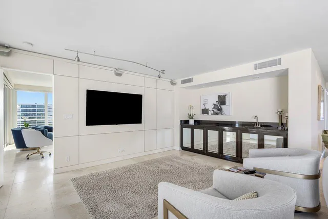 $3,195,000 | 2600 South Ocean Boulevard, Unit 503W, Palm Beach, FL 33480
