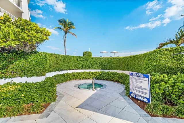 $3,195,000 | 2600 South Ocean Boulevard, Unit 503W, Palm Beach, FL 33480