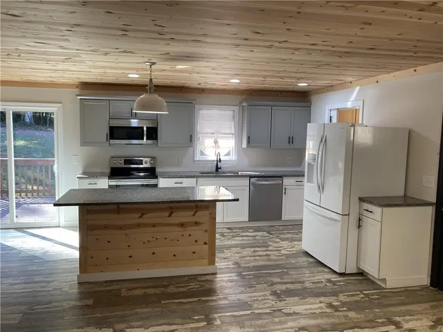 $1,800 | 106 Ridgewood Drive, Cleveland, GA 30528