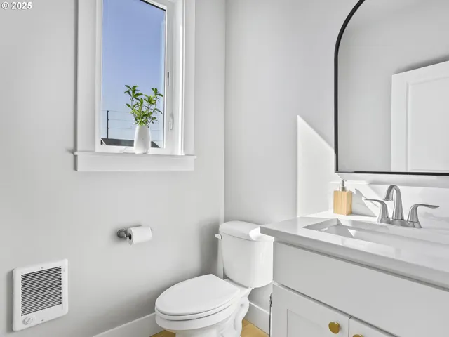 $424,500 | 3618 Southwest Sandlewood Lane, Gresham, OR 97080