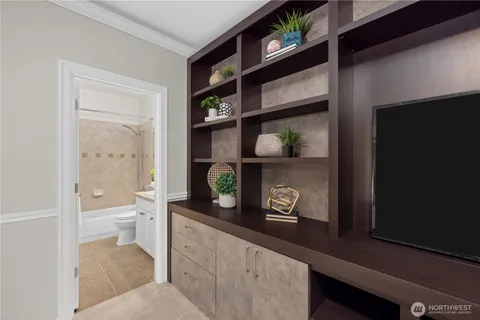 $4,000,000 | 5726 251st Court Northeast, Redmond, WA 98053