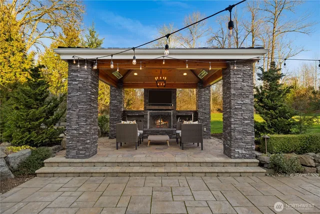 $4,000,000 | 5726 251st Court Northeast, Redmond, WA 98053