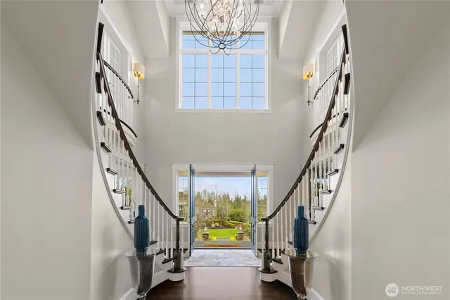 $4,000,000 | 5726 251st Court Northeast, Redmond, WA 98053