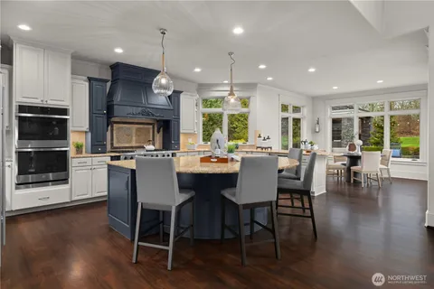 $4,000,000 | 5726 251st Court Northeast, Redmond, WA 98053