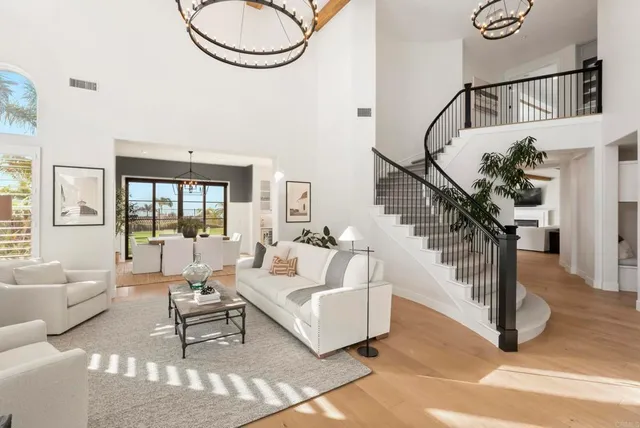 $3,995,000 | 468 Sandalwood Court, Encinitas, CA 92024
