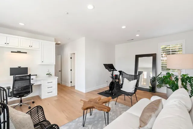 $3,995,000 | 468 Sandalwood Court, Encinitas, CA 92024