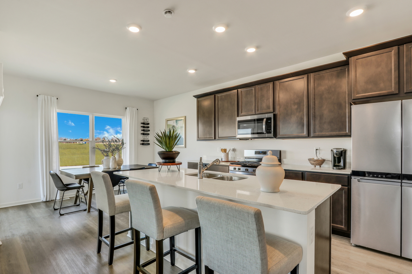 511 Adirondack Court Joliet, IL 60421 - Photo 6 of 26