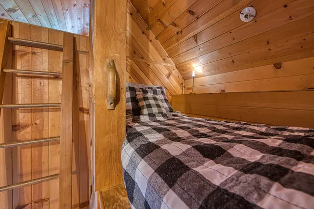 a view of an outdoor space